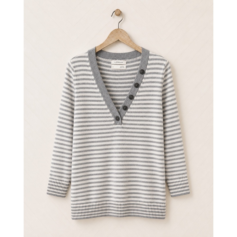 Anthropologie Gray and White Striped V-Neck‎ Swester w/Button Detail Size S EUC